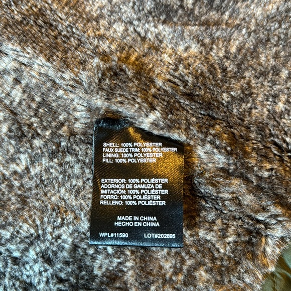 Weatherproof lined quilted vest - Picture 4 of 5